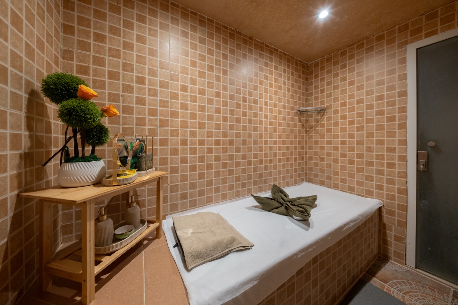 LACE spa room 2